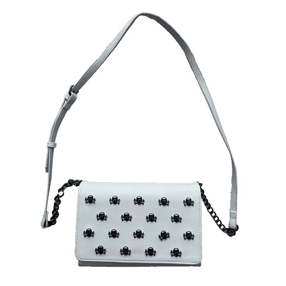 Betsey Johnson Xosybil Crossbody Skull Stud Bag Chalk - Picture 1 of 3